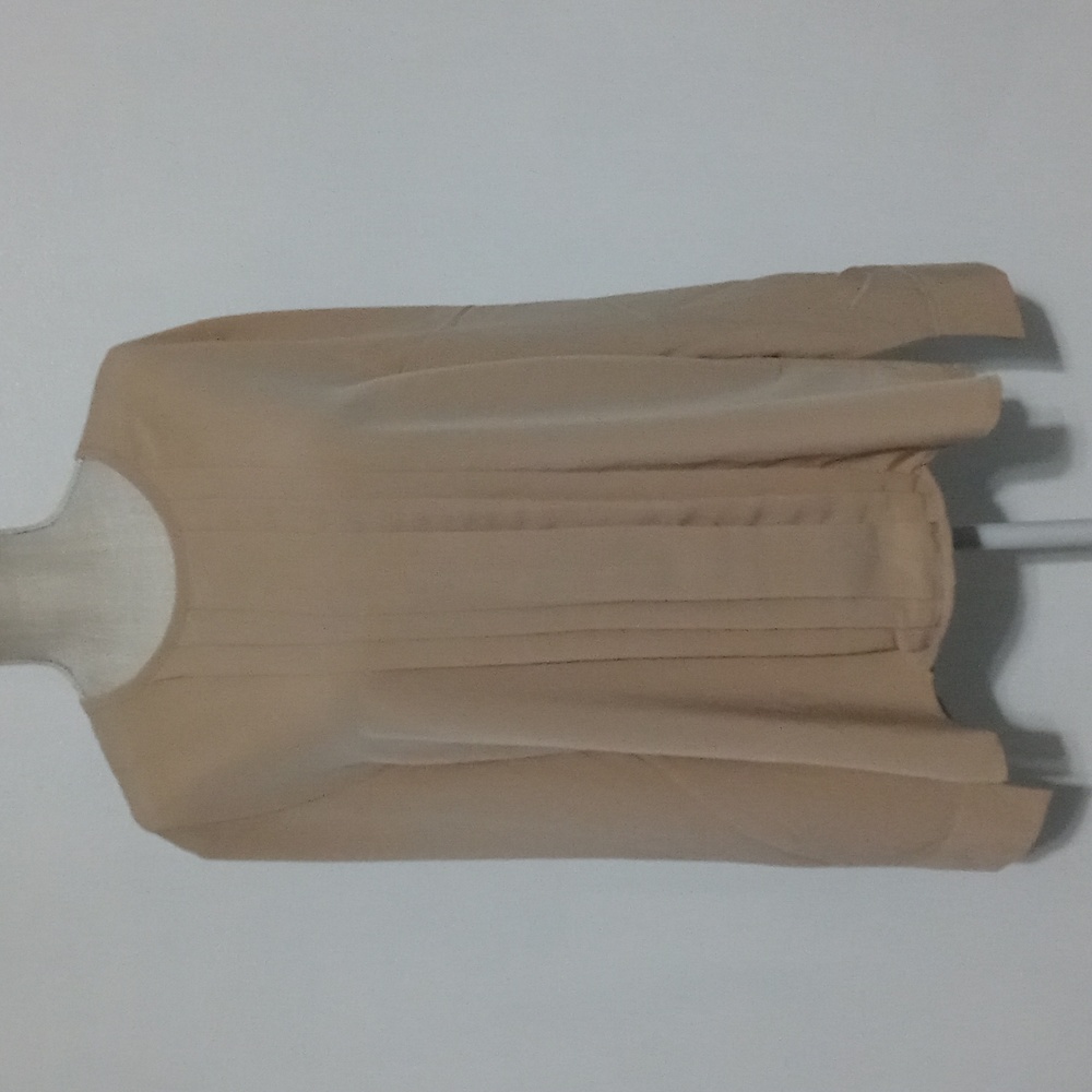 Affinity apparel long sleeve top.